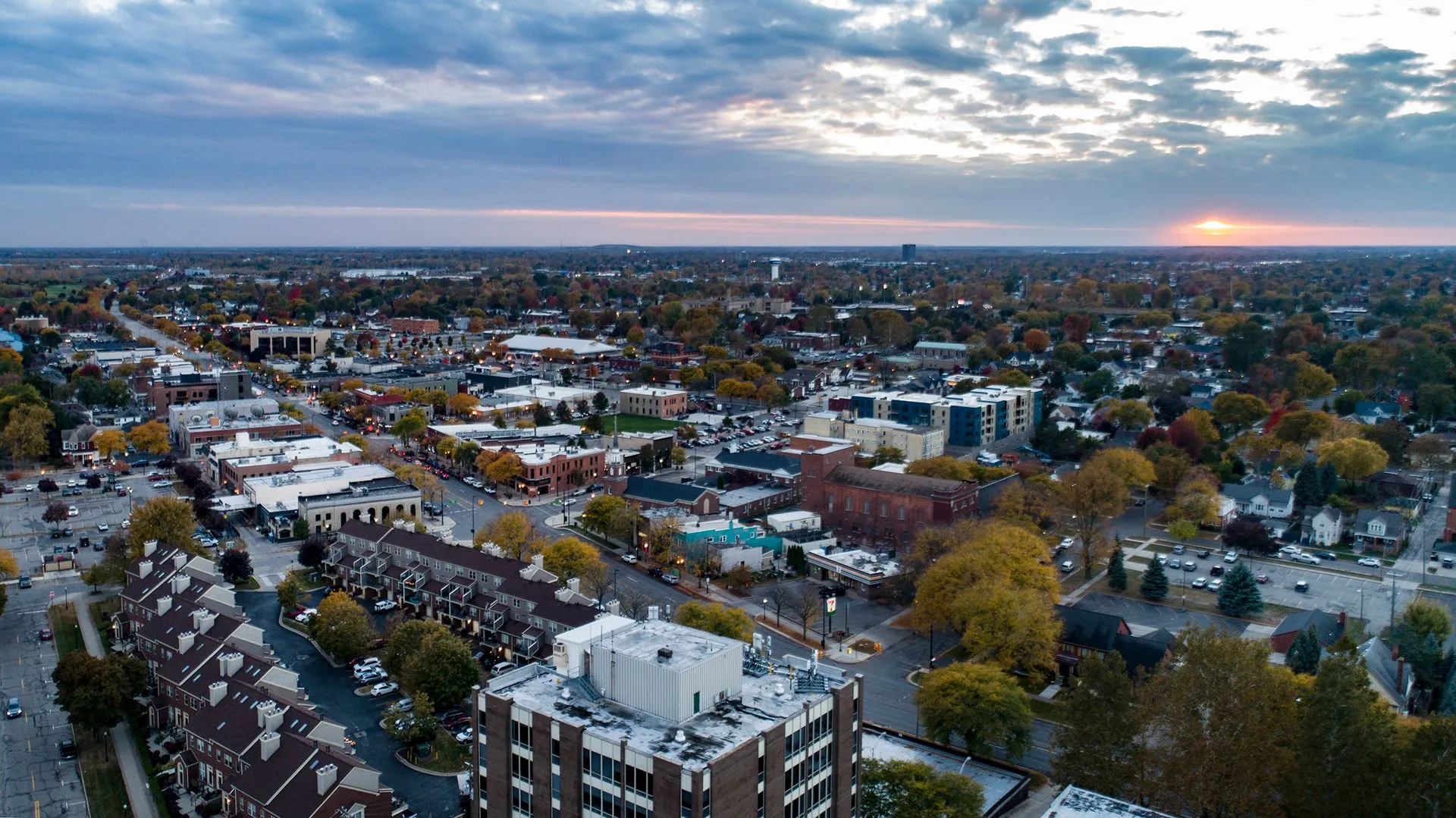 Wyandotte, MI
